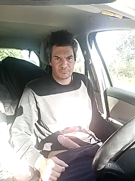 Snapshot of twitshe chatting on October 6, 2025, 1:30 pm twitshe online show from October 6, 2025, 1:30 pm