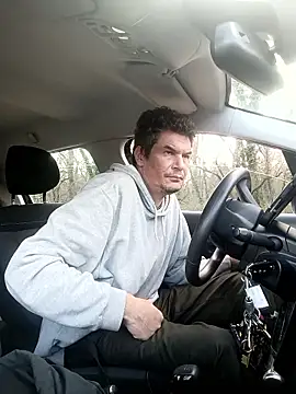 twitshe online show from February 3, 2026, 1:05 pm