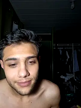 Snapshot of PrettyBoyyy11 chatting on September 14, 2025, 6:34 am PrettyBoyyy11 online show from September 14, 2025, 6:34 am