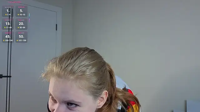 Snapshot of JulietteRain chatting on June 21, 2026, 9:06 pm JulietteRain online show from June 21, 2026, 9:06 pm