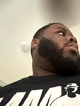 Snapshot of mistermidnightsnack chatting on November 14, 2025, 9:46 pm mistermidnightsnack online show from November 14, 2025, 9:46 pm