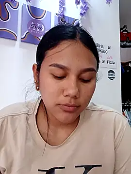 Snapshot of burbuja02 chatting on January 14, 2026, 7:41 pm burbuja02 online show from January 14, 2026, 7:41 pm