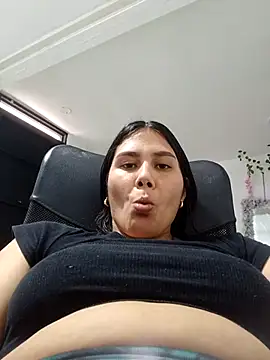 Snapshot of burbuja02 chatting on April 2, 2026, 8:50 pm burbuja02 online show from April 2, 2026, 8:50 pm