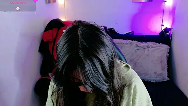 Snapshot of MiaVelvetDoll chatting on November 21, 2025, 1:43 pm MiaVelvetDoll online show from November 21, 2025, 1:43 pm