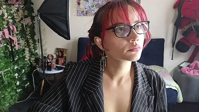MiaVelvetDoll online show from July 4, 2026, 2:23 pm