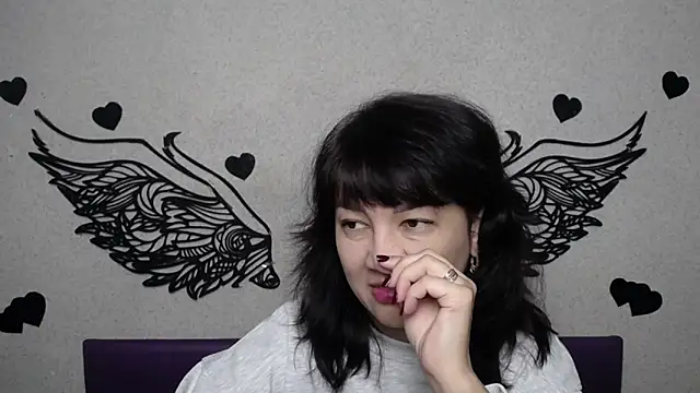 SelenaFly online show from October 1, 2025, 5:02 am