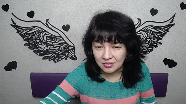 SelenaFly online show from October 14, 2025, 5:08 am