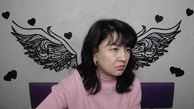 SelenaFly online show from October 15, 2025, 4:56 am