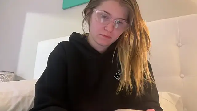 Riley ray69 online show from April 29, 2026, 2:48 am