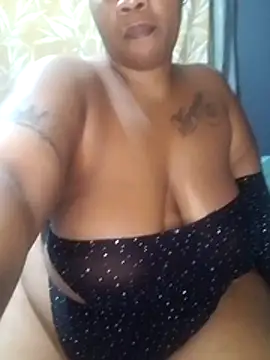 SEXYHUGEASS21 online show from May 21, 2026, 5:47 am