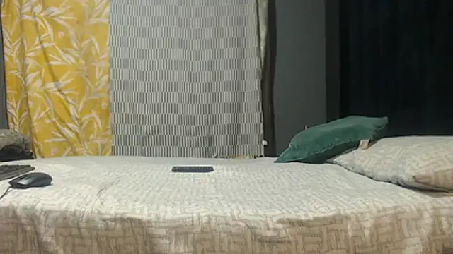 SEXYHUGEASS21 online show from July 2, 2026, 5:13 am