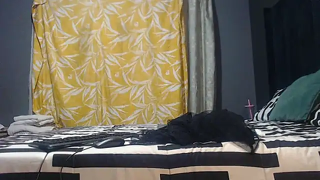 SEXYHUGEASS21 online show from July 15, 2026, 5:45 am