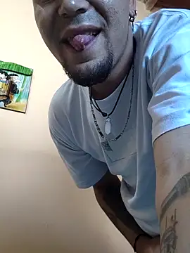 Snapshot of Juuaanp3 chatting on September 9, 2025, 2:05 pm Juuaanp3 online show from September 9, 2025, 2:05 pm