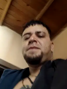 Snapshot of Juuaanp3 chatting on December 15, 2025, 2:32 pm Juuaanp3 online show from December 15, 2025, 2:32 pm