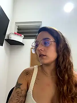 Sophia House  online show from October 21, 2025, 9:37 pm