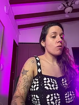 Sophia House  online show from November 7, 2025, 11:49 pm