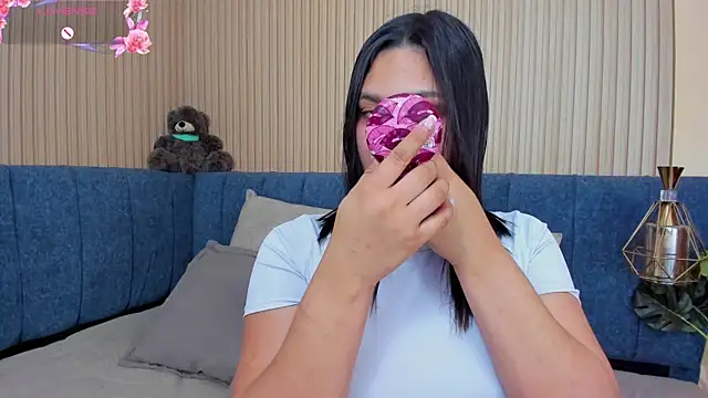 angel ponce online show from December 22, 2025, 7:11 pm