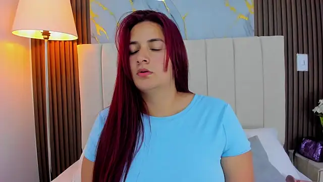 Snapshot of Victoria_Guzman chatting on May 20, 2026, 3:29 pm Victoria Guzman online show from May 20, 2026, 3:29 pm