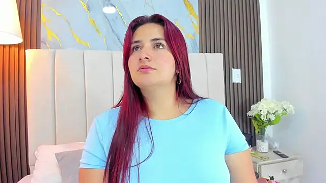 Snapshot of Victoria_Guzman chatting on June 2, 2026, 5:15 pm Victoria Guzman online show from June 2, 2026, 5:15 pm
