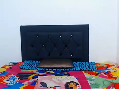 Snapshot of natashat_lorent chatting on November 29, 2025, 10:24 pm natashat lorent online show from November 29, 2025, 10:24 pm