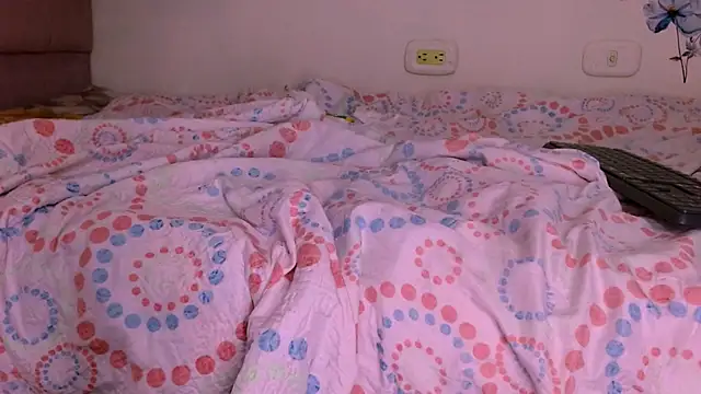 sweetnatachadirty online show from October 7, 2025, 12:08 am