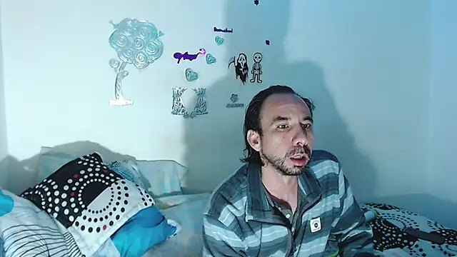 EvaHarryy online show from May 1, 2026, 3:00 am