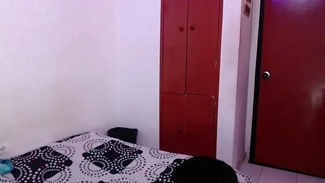 EvaHarryy online show from June 10, 2026, 10:19 pm