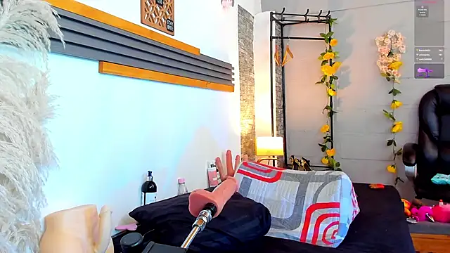 Snapshot of Sarita__love chatting on April 11, 2026, 7:45 am Sarita love online show from April 11, 2026, 7:45 am