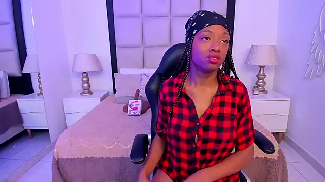 Snapshot of ElisabettaMonroy chatting on December 4, 2025, 5:32 pm ElisabettaMonroy online show from December 4, 2025, 5:32 pm