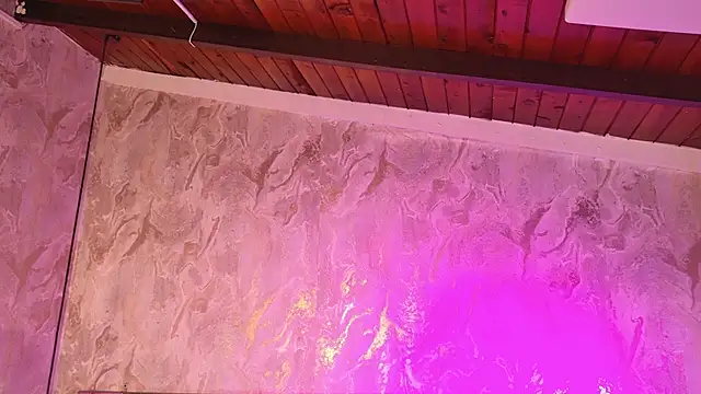 gemma sm online show from September 18, 2025, 3:08 am