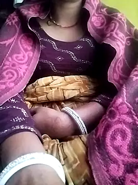 Snapshot of Gopika_Dudi chatting on December 3, 2025, 2:08 am Gopika Dudi online show from December 3, 2025, 2:08 am