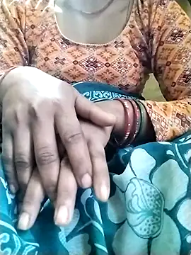 Snapshot of Gopika_Dudi chatting on February 4, 2026, 2:06 am Gopika Dudi online show from February 4, 2026, 2:06 am