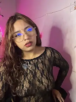 Snapshot of SoftLady_S33 chatting on May 27, 2026, 1:57 am SoftLady S33 online show from May 27, 2026, 1:57 am
