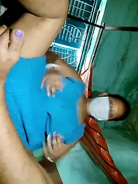 Snapshot of pujaroy363534 chatting on September 18, 2025, 4:58 am pujaroy363534 online show from September 18, 2025, 4:58 am