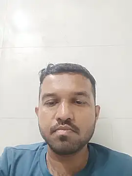 Snapshot of VJ17 chatting on May 27, 2026, 5:43 pm VJ17 online show from May 27, 2026, 5:43 pm