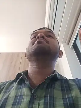 Snapshot of VJ17 chatting on May 28, 2026, 6:43 am VJ17 online show from May 28, 2026, 6:43 am