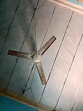 Snapshot of Hot_ronak chatting on October 17, 2025, 8:39 am Hot ronak online show from October 17, 2025, 8:39 am