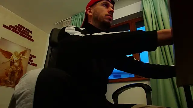 JonahShaw online show from October 4, 2025, 4:21 am