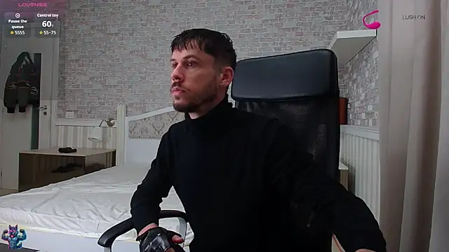 JonahShaw online show from October 8, 2025, 4:32 am