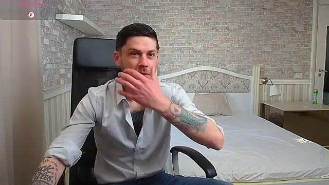 Snapshot of JonahShaw chatting on May 4, 2026, 4:30 am JonahShaw online show from May 4, 2026, 4:30 am