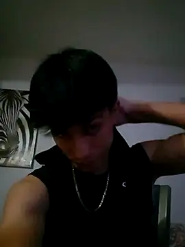 Snapshot of LUISSLEONN0958 chatting on November 25, 2025, 7:52 am LUISSLEONN0958 online show from November 25, 2025, 7:52 am