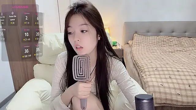 Snapshot of T-LL77- chatting on November 22, 2025, 4:28 pm T-LL77- online show from November 22, 2025, 4:28 pm