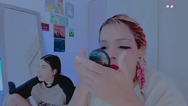 Snapshot of amywilld chatting on August 2, 2026, 5:00 pm amywilld online show from August 2, 2026, 5:00 pm