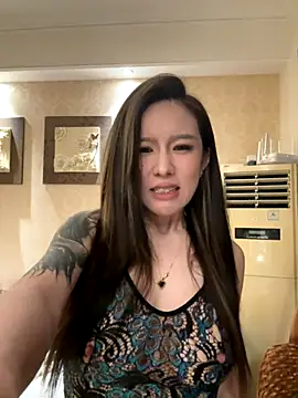 Snapshot of Manson13333 chatting on October 26, 2025, 3:40 pm Manson13333 online show from October 26, 2025, 3:40 pm