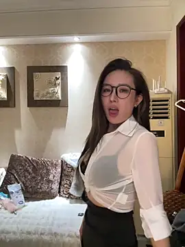 Snapshot of Manson13333 chatting on November 14, 2025, 1:54 pm Manson13333 online show from November 14, 2025, 1:54 pm