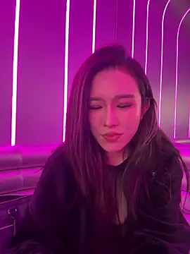 Snapshot of Manson13333 chatting on November 21, 2025, 2:27 pm Manson13333 online show from November 21, 2025, 2:27 pm