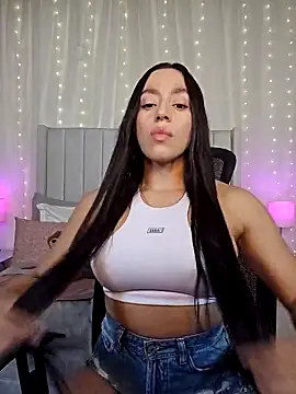 AriadnaTaylor online show from December 2, 2025, 6:03 pm