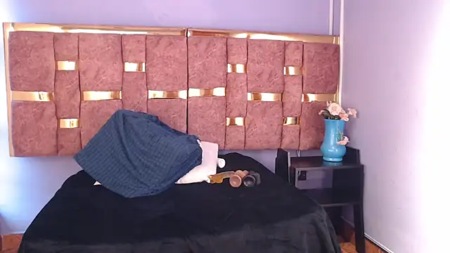 shantall 05 online show from March 12, 2026, 10:27 pm