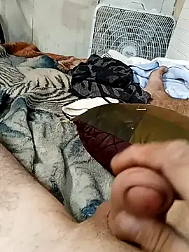 Southerngent1979 online show from September 18, 2025, 11:51 pm