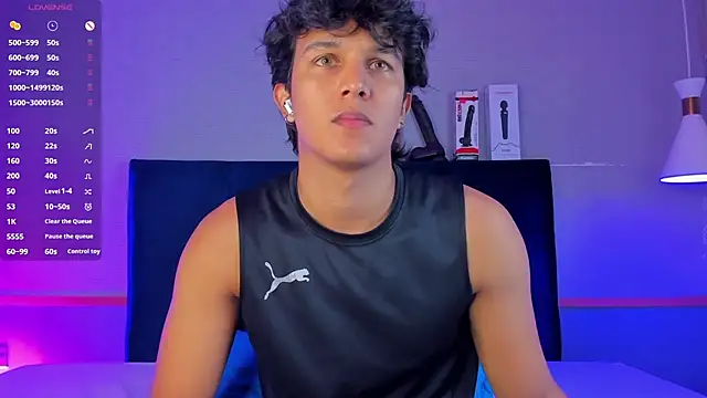 Leo Savage  online show from November 21, 2025, 3:27 am